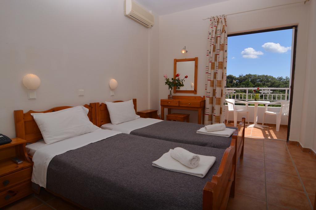 Jason Hotel Ípszosz Kültér fotó
